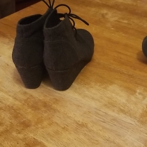 Grey Platform boot - Picture 2 of 4